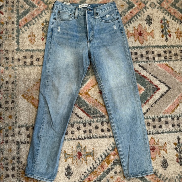 Denim Forum size 25 light wash jeans from Aritzia - Picture 1 of 5